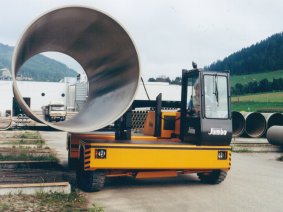 Jumbo diesel side lift with pipe